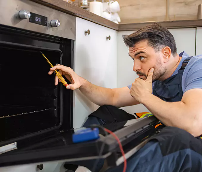 Why Hudson Households Choose Hudson Appliance Repairs for Every Gas Oven Fix?